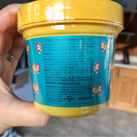 NWT Tony Moly x Minions Aloe Soothing Gel - Picture 3 of 3